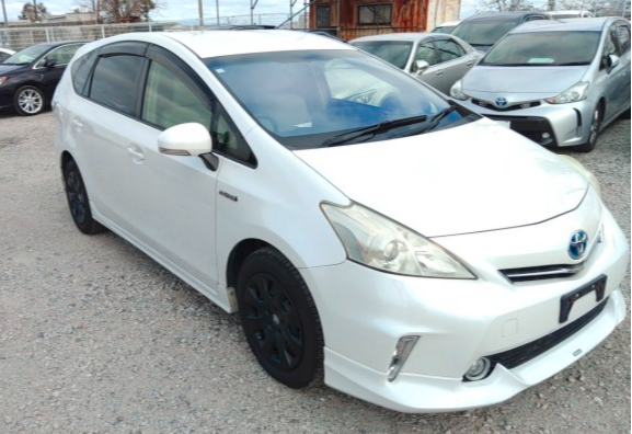 Prius Alpha  S L SELECTION